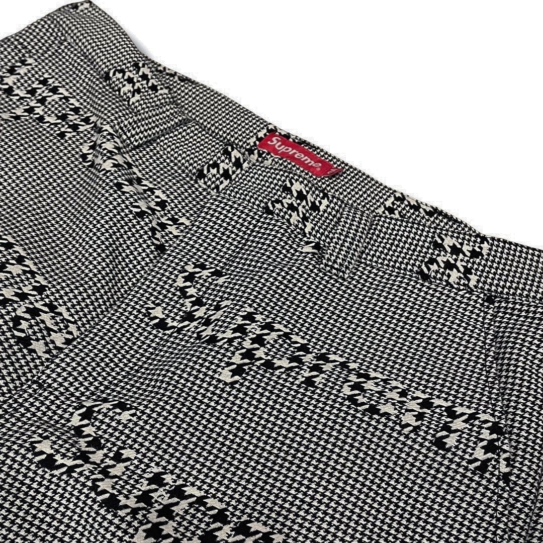 Supreme logo pants