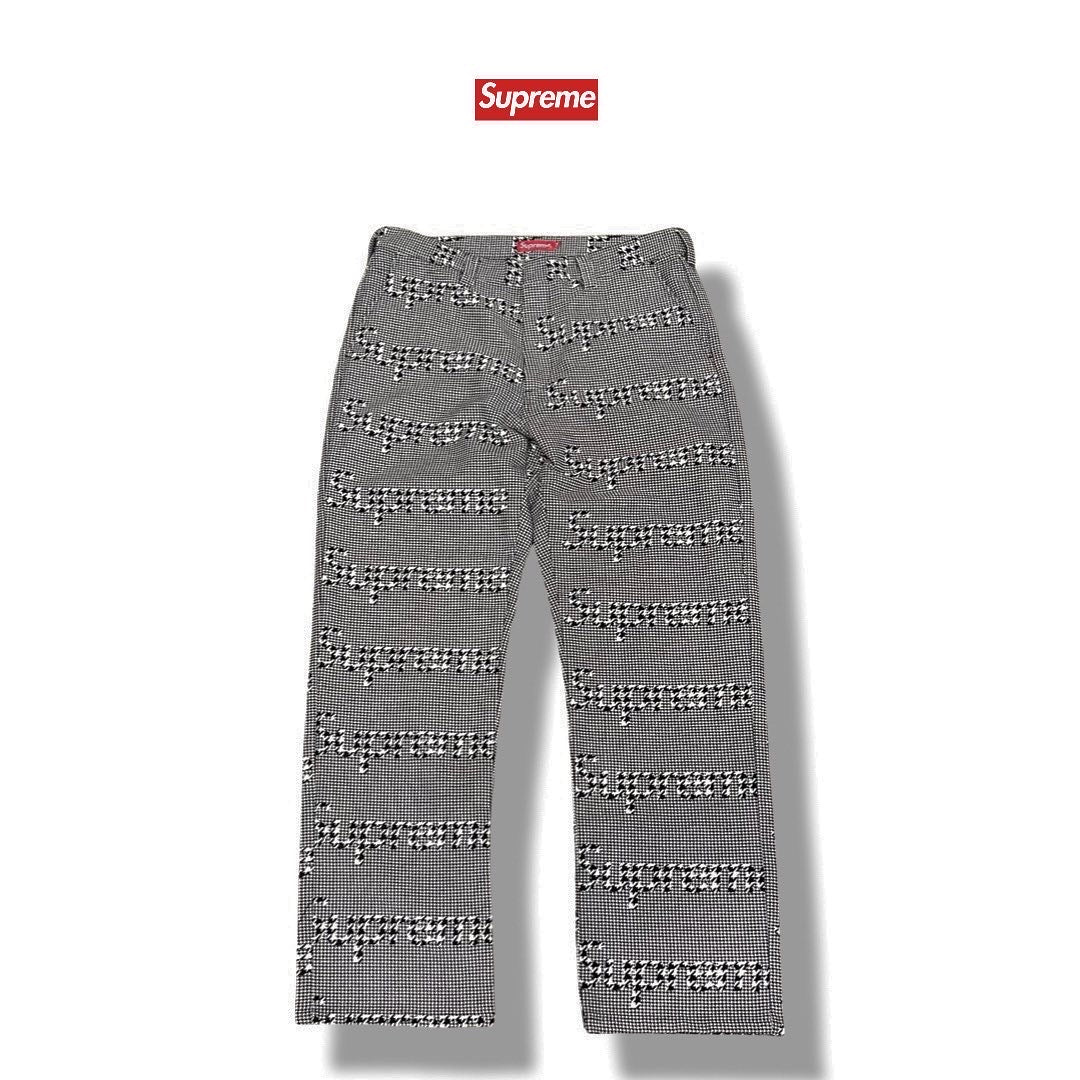 Supreme logo pants